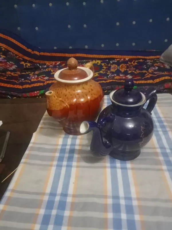 Продается кофейный набор чайник, сахарница ,чашки 5