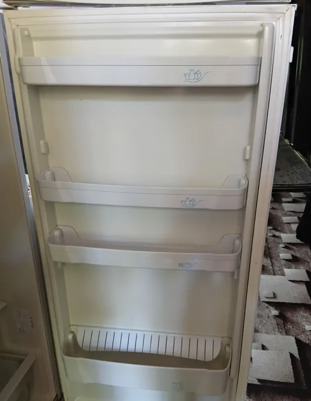 Indesit muzlatgich 5 Indesit muzlatgich 5