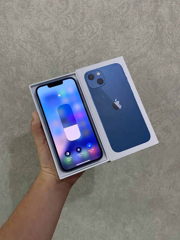 iPhone 13 128 ГБ, синий, идеальное состояние 4 iPhone 13 128 ГБ, синий, идеальное состояние 4