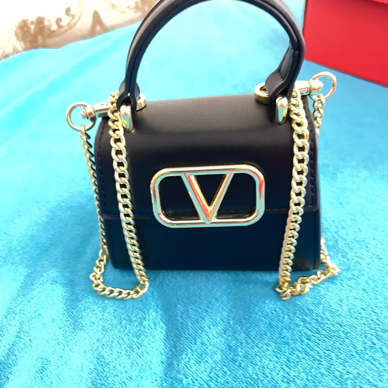 Мини сумка Valintino 1