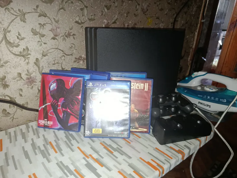 Sony Playstation 4 pro 1tb 3