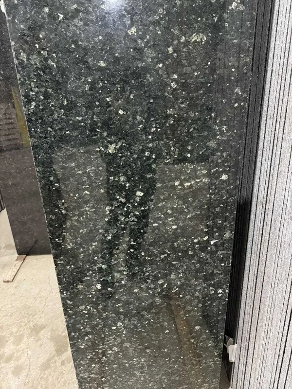 Emerald perl granit ( Norvegiya) Exteryer uchun premium class tosh