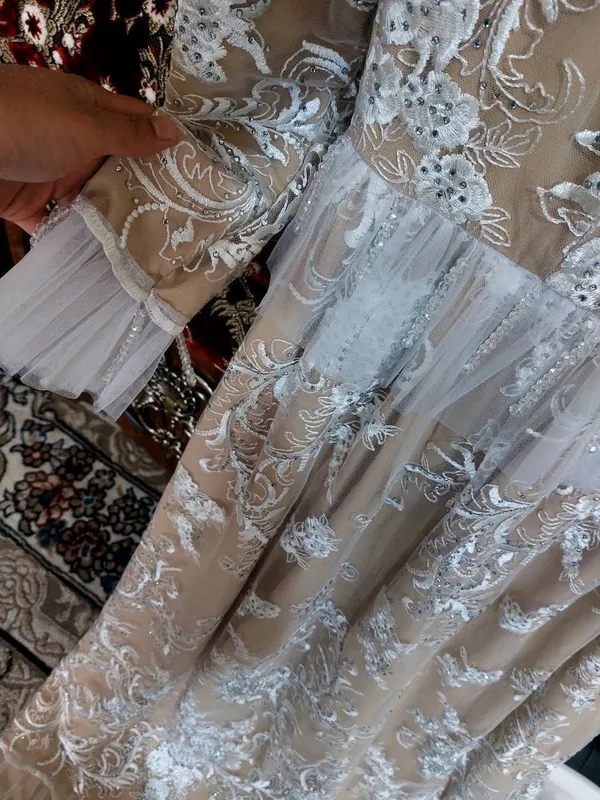 ayollar libosi