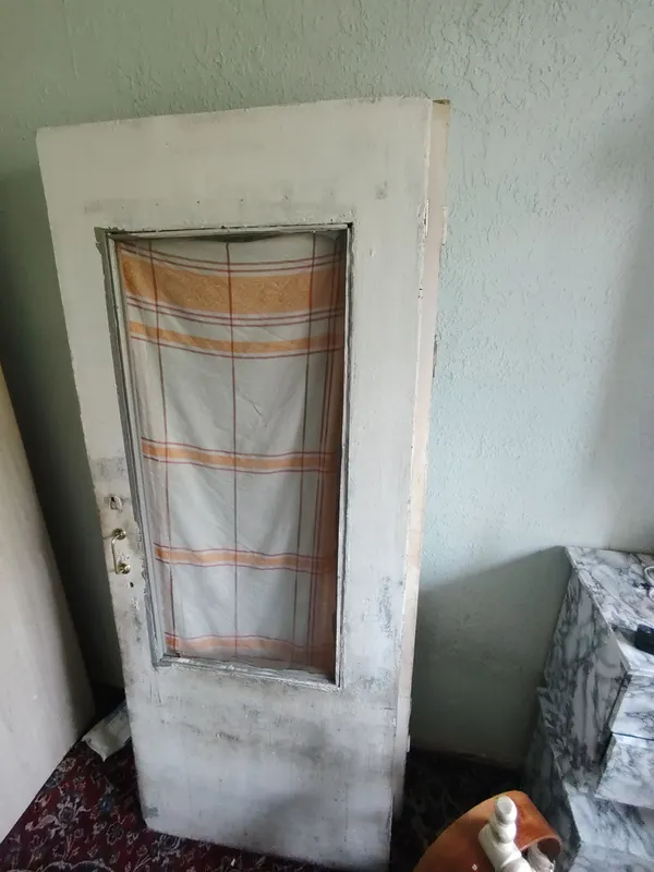 Продаются старые двери, 3 штуки 2 Продаются старые двери, 3 штуки 2