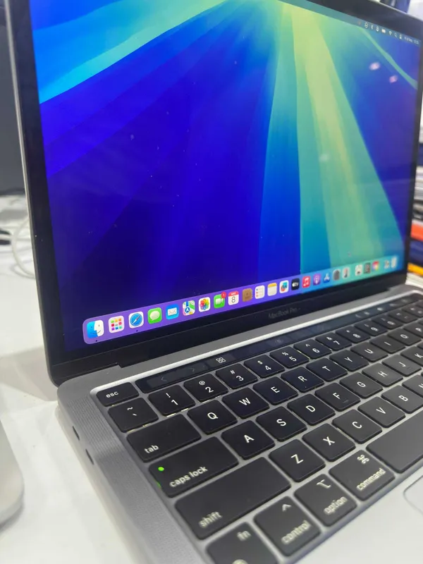 MacBook Pro M1 13 — фото 2
