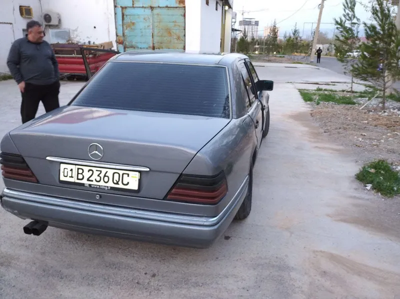 Продам MERCEDES 124 в хорошем состоянии. — фото 1