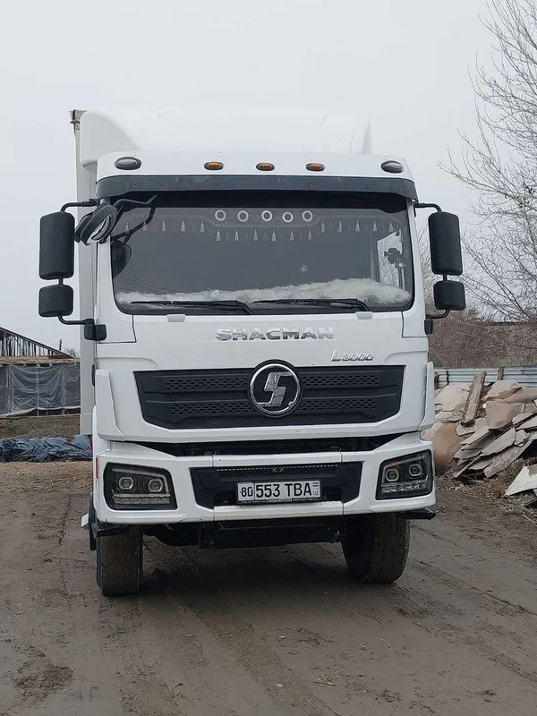 SHACMAN L3000 Furgon