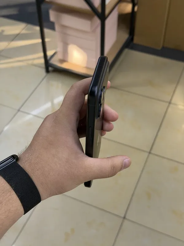 Iphone 17 pro max black limited edition srochno — фото 2