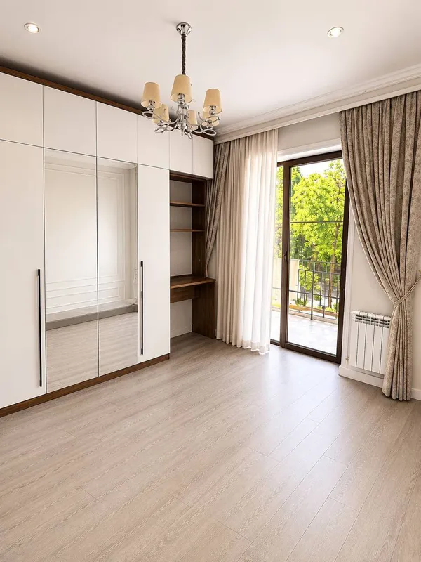 4-комнатная квартира, 121 м², Яккасарай 2