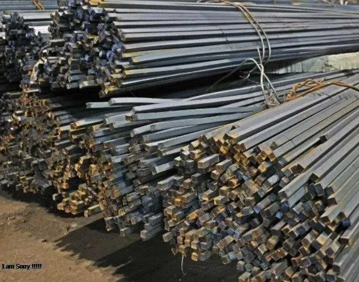 Kvadratniy prut metalichiskiy 1