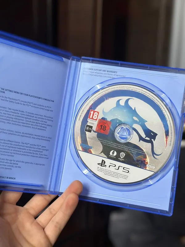 Mortal Kombat 1 UFC5 It takes Two God of War PS5 Диски — фото 2