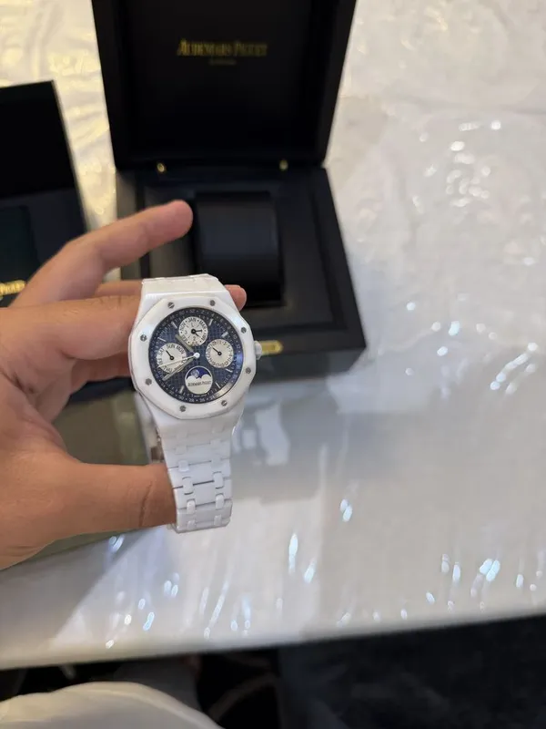 Qoʻl soati Audemars Piguet Royal OAK White Ceramic 6 Qoʻl soati Audemars Piguet Royal OAK White Ceramic 6