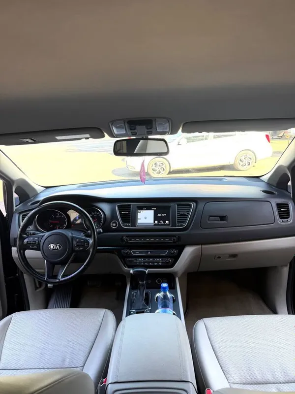 Kia carnival срочно сотилади 5 Kia carnival срочно сотилади 5