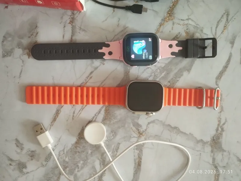 smart watch.и мини камера.оранжевый watch невключается.за все 275 тыся 3 smart watch.и мини камера.оранжевый watch невключается.за все 275 тыся 3