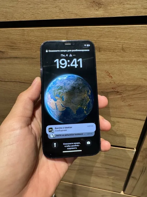 Iphon 12 pro 128 holati idial orqa shisha bilan batareka almashgan