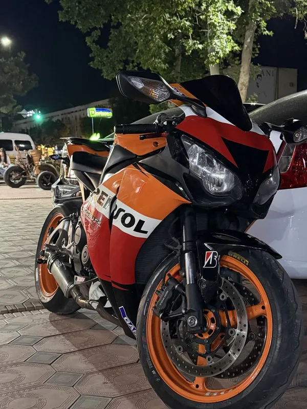 SOTILADI !!! Honda cbr 1000rr 1
