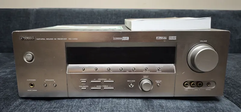 Ресивер Yamaha первые руки. В отличном состоянии. Ресивер Yamaha первые руки. В отличном состоянии.