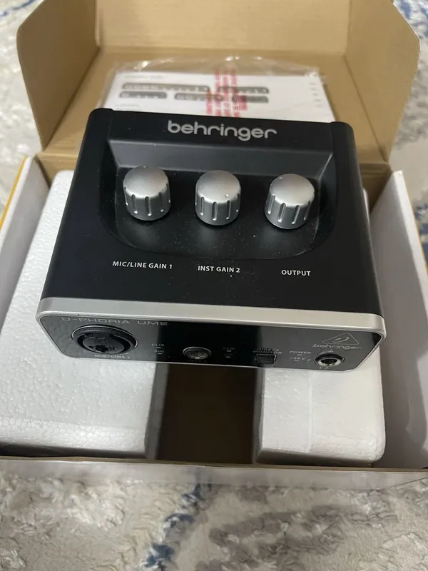Behringer UM2 Behringer HPM1000 BM800 ideal xolatda