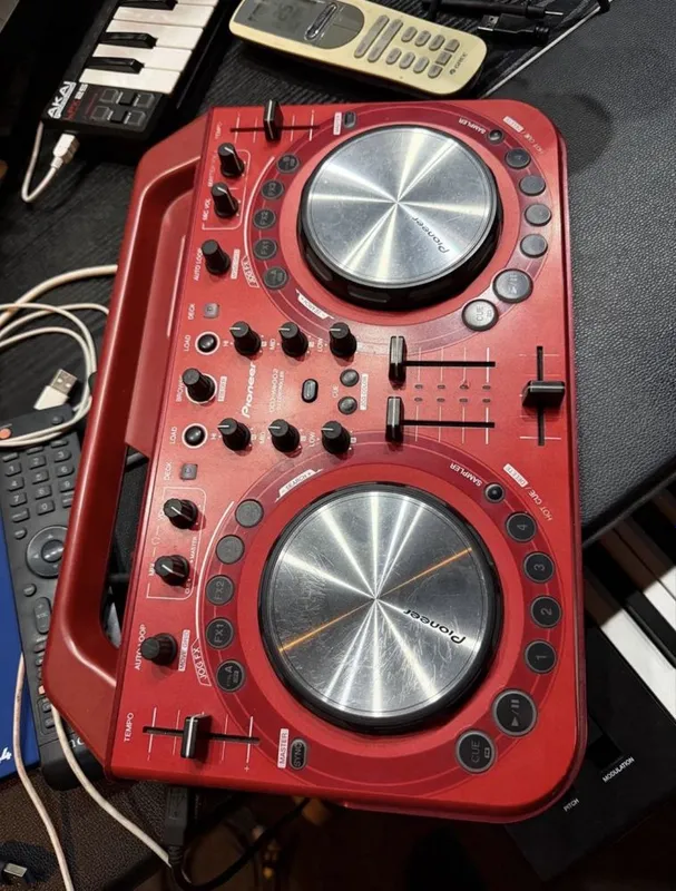 Pioneer DDJ-WeGo 2 Sotiladi holati yaxshi