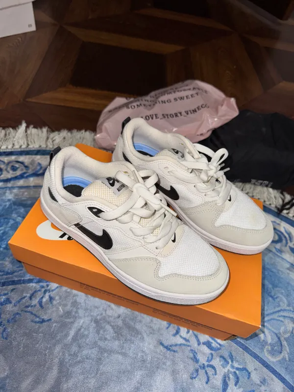 NIKE LIMITED ORIGINAL 4 NIKE LIMITED ORIGINAL 4