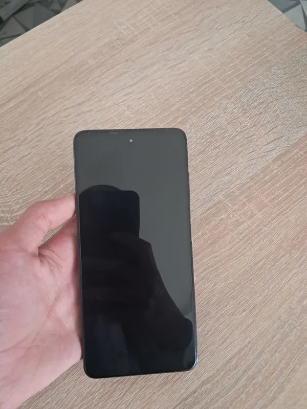 poco x3 pro sotiladi narx kelishiladi