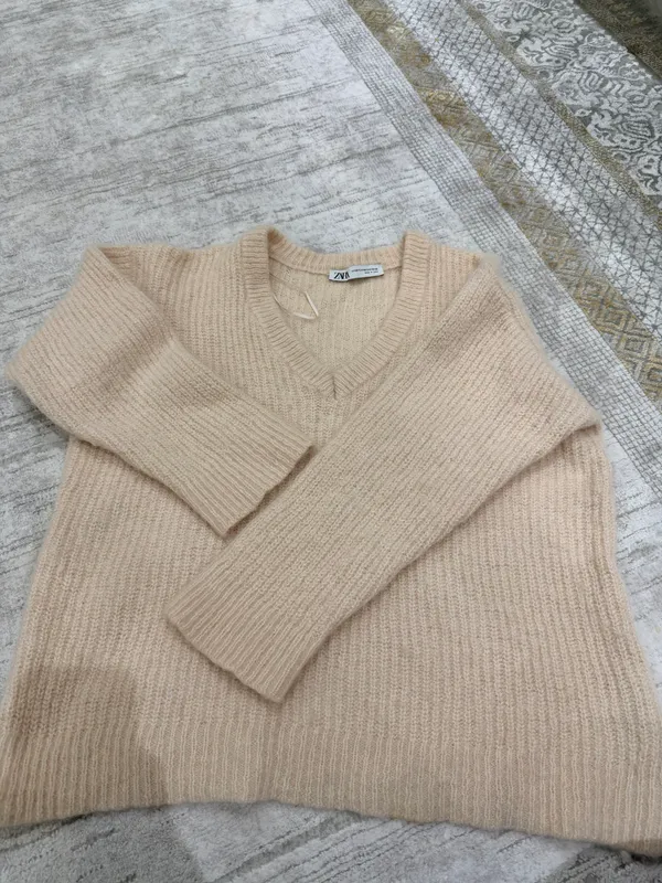 Sviter Zara 3
