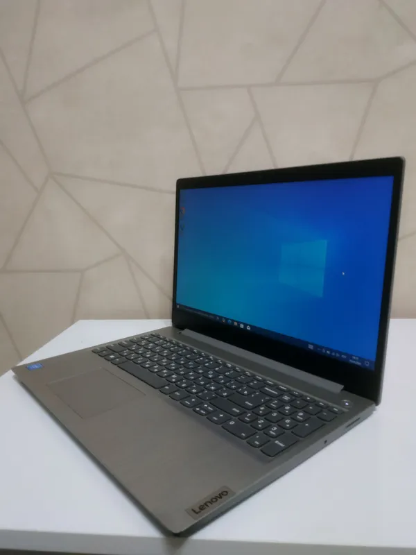 Lenovo IdeaPad 3 (SSD + 931GB HDD) ноутбук — фото 1