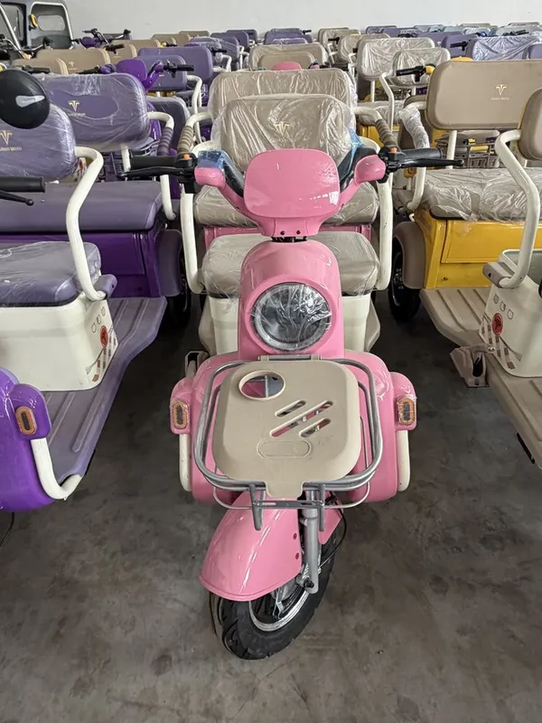 Elektr uch g'ildirakli moped- Bobo Motors 8 Elektr uch g'ildirakli moped- Bobo Motors 8