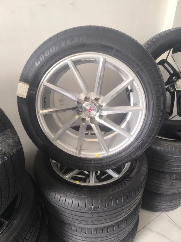 215,55,17 godyer 17 vossen saka 1