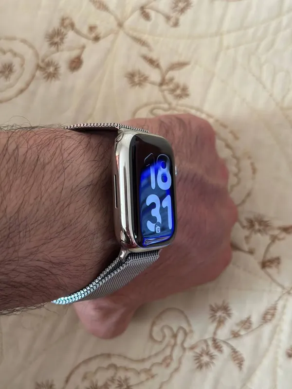 Apple Watch Series 7 45mm Sapphire 1 Apple Watch Series 7 45mm Sapphire 1