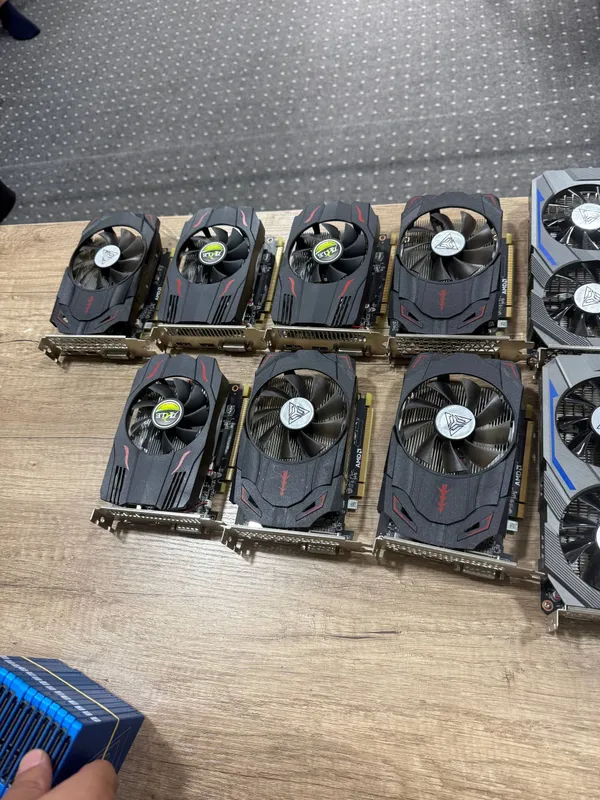 rx1650 4 gb va rx 550 4b gb — фото 1
