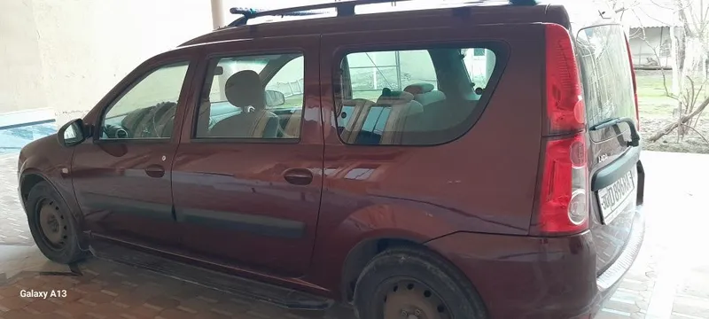 Лада Ларгус 2015 года — фото 1