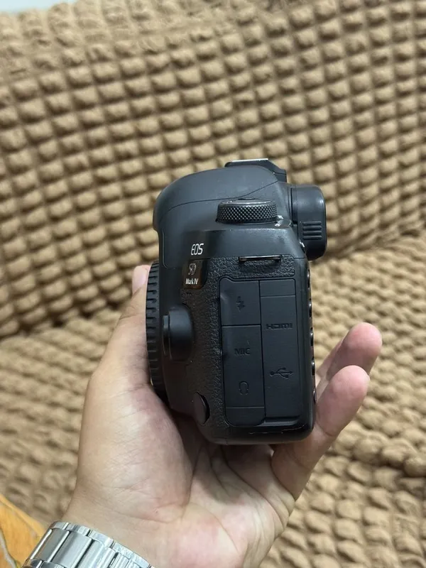 Canon 5D mark4 Body sotiladi 4 Canon 5D mark4 Body sotiladi 4