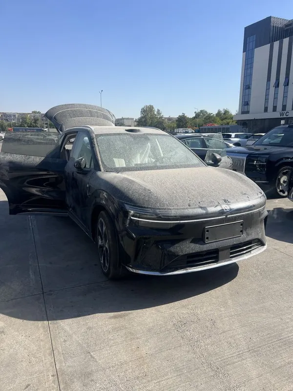 Zeekr 7x 4awd 2ta matorli 3 Zeekr 7x 4awd 2ta matorli 3