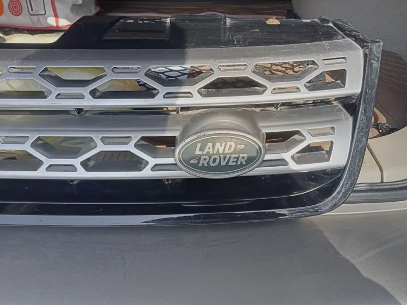 Решетка радиатора Land Rover. — фото 2