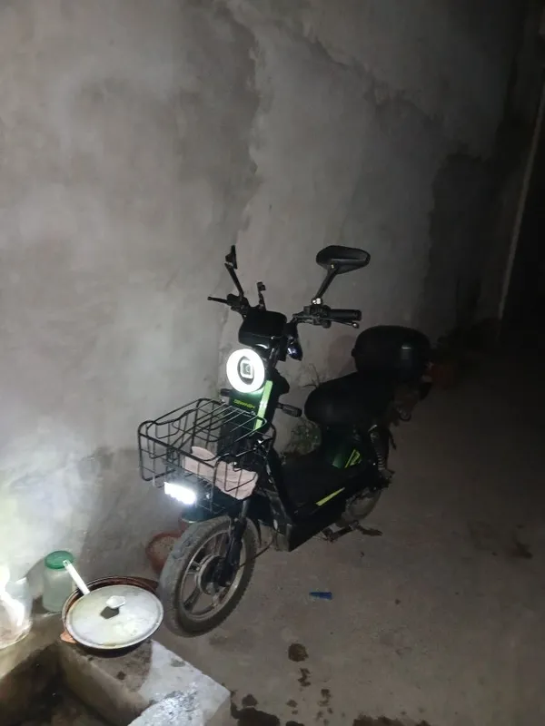 Skuter sotiladi holati ortacha 40 km yuryapti 1