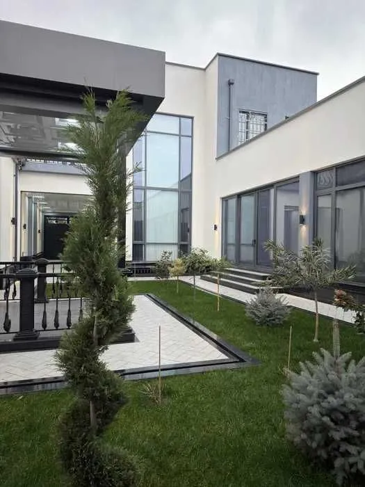 ПРОДАЕТСЯ ДОМ на Центр Луначарского, 5 соток, Бассейн, 7 комнат