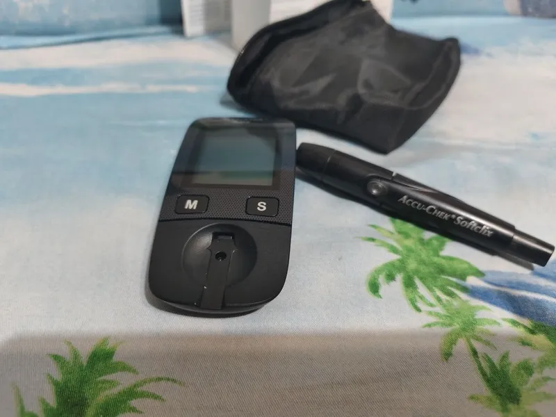 Accu-Chek glyukometri sotiladi 1 Accu-Chek glyukometri sotiladi 1