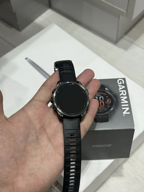 Garmin Fenix 8 – 47mm, AMOLED Sapphire, Carbon Gray DLC Titanium with — фото 1 Garmin Fenix 8 – 47mm, AMOLED Sapphire, Carbon Gray DLC Titanium with — фото 1