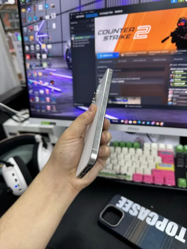 Iphone 16 pro max 4