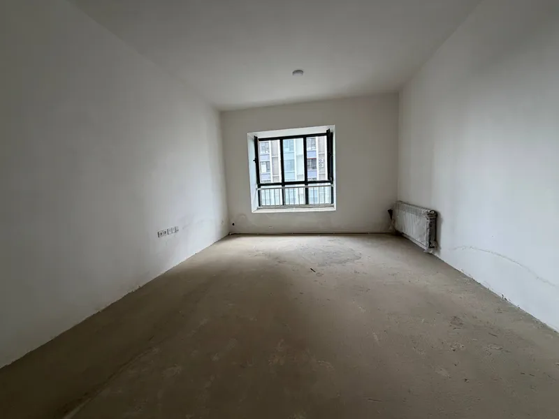 Yunusobodda 92 m² uy sotiladi 2