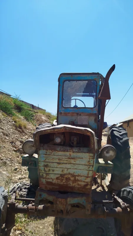 Jizzax viloyati Sharof Rashidov tumani Bobur MFY da Traktor, Telashka, 1 Jizzax viloyati Sharof Rashidov tumani Bobur MFY da Traktor, Telashka, 1