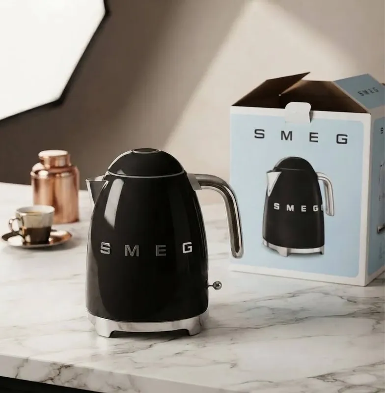 Электрический чайник Smeg 3