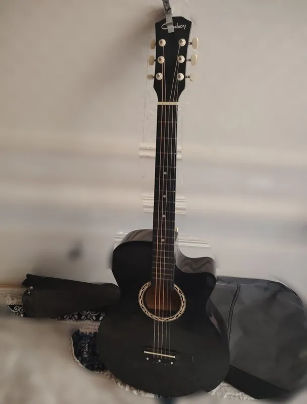 Gitara sotiladi arzon
