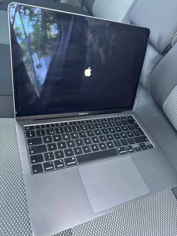 Macbook air 2020