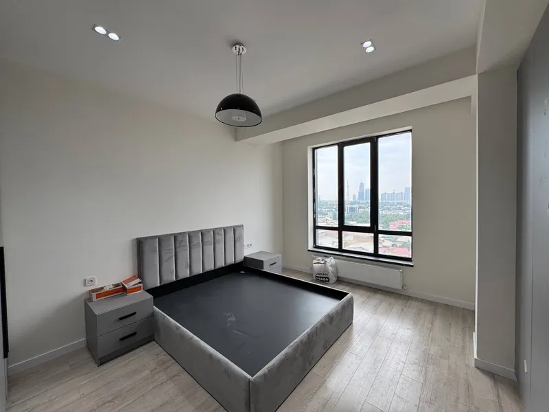 Kox-Ota (Labzak) JKda 2 xonali kvartira sotiladi, 64 m², yevroremont, yangi mebel va texnika bilan 1 Kox-Ota (Labzak) JKda 2 xonali kvartira sotiladi, 64 m², yevroremont, yangi mebel va texnika bilan 1