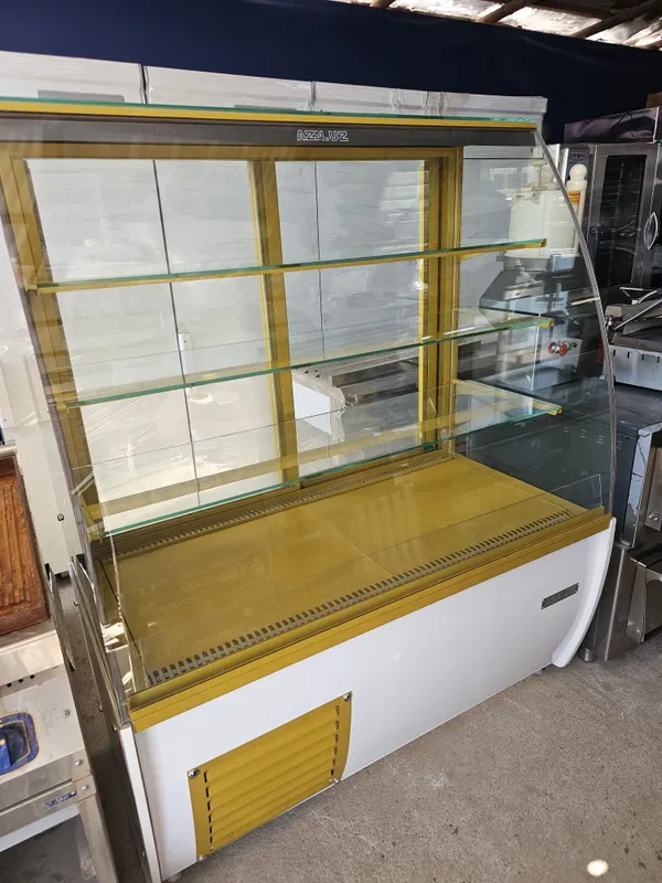 Azn.uz xoladelnik 220v xolati ideal