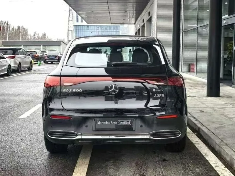 Mercedes-Benz EQE SUV 350 4MATIC черный — фото 1