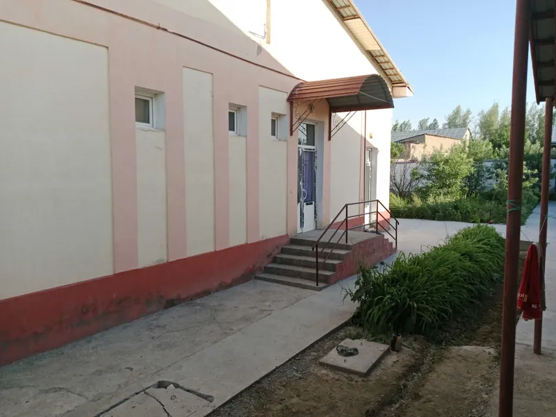 Коттеж 6 сотих + 4 сотих ери бн сотилади. 1 Коттеж 6 сотих + 4 сотих ери бн сотилади. 1