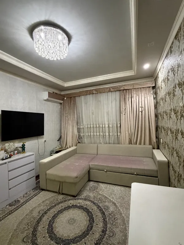 Продаю квартиру 2/3 переделанную в 3-х 2